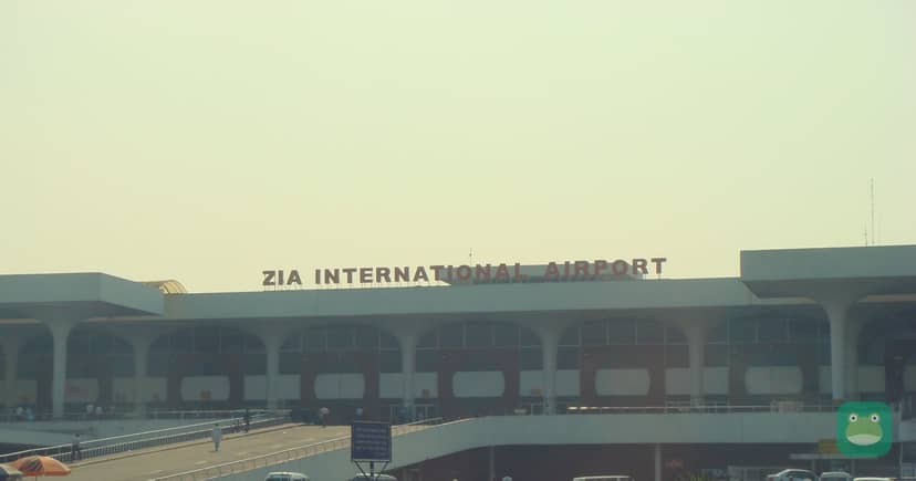 Hazrat Shahjalal International (photo: 6 February 2008 (original upload date)). Cropped and branded by Lounge Frog; Public domain.