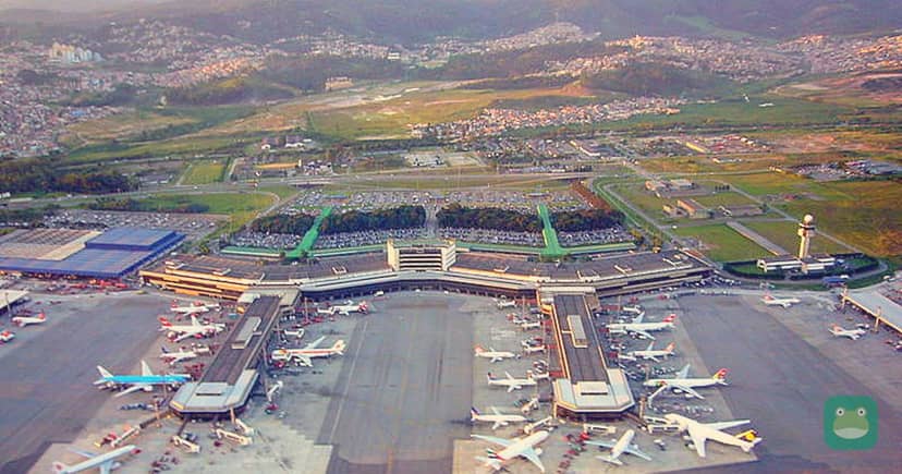 São Paulo/Guarulhos International. Cropped and branded by Lounge Frog; CC BY 3.0.