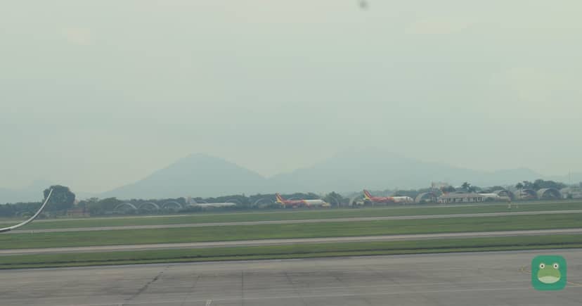Nội Bài International Airport Cropped and branded by Lounge Frog; CC BY-SA 4.0.