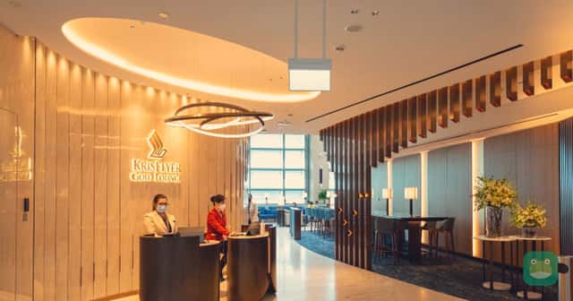 Changi’s Jewel or an airside lounge: choose the right side of immigration