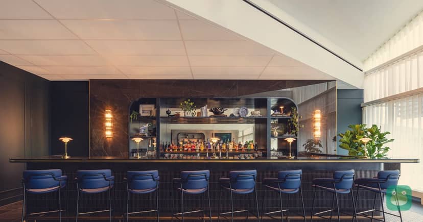 The bar at The Centurion Lounge at Amsterdam Schiphol.