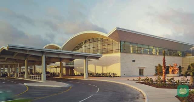 The front of Lynden Pindling International Airport in Nassau, Bahamas (photo: Nassau Airport Development Company)