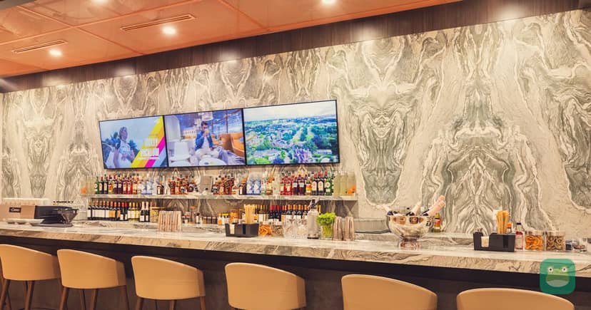 The bar at the new The Club lounge for international departures at Lima's Jorge Chávez airport