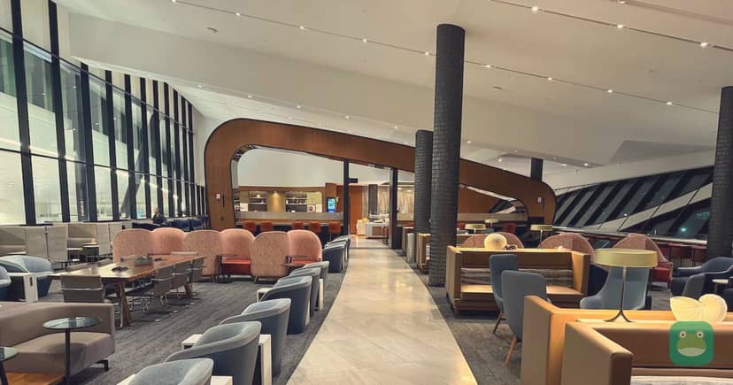 Delta Sky Club (E), BOS