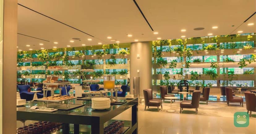 Al Maha Lounge (South) buffet and seating