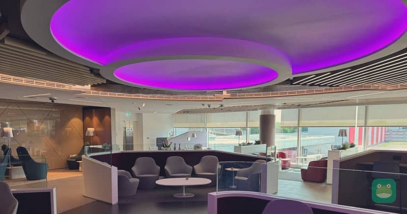 Qatar Airways Frequent Flyer Lounge, LHR