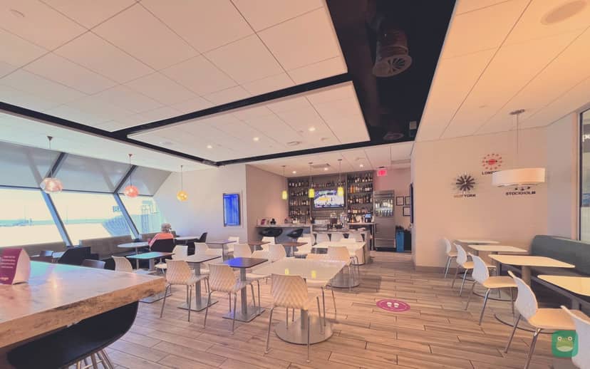 Escape Lounge – The Centurion Studio Partner, OAK Terminal 1 — seating area
