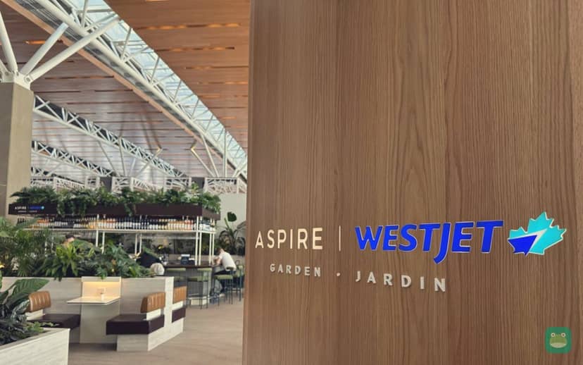 Aspire Lounge and WestJet Garden (Transborder), YYC International Terminal — garden seating area