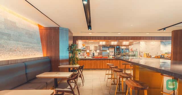 Plaza Premium Lounge (T3 International), YYZ Terminal 3 — lounge interior