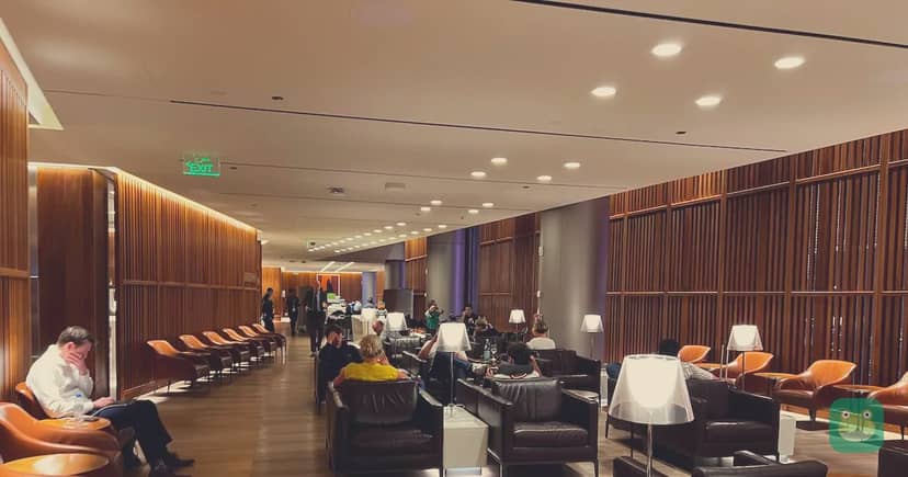 Oryx Lounge (South) seating