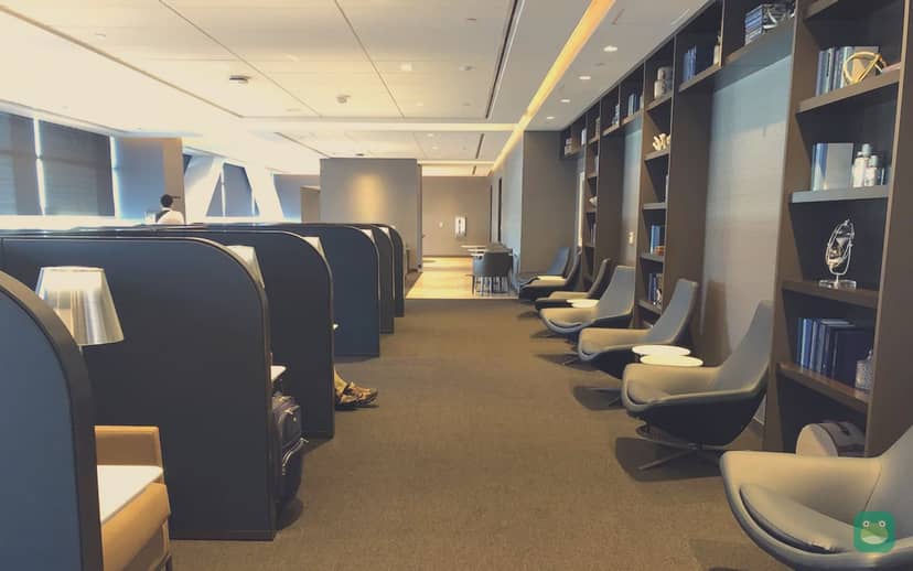 United Polaris Lounge, SFO International Terminal G — semi-private seating