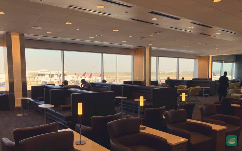 Delta Sky Club, LAX Terminal 2 — seating area (pre-renovation)