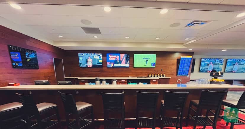 PGA MSP Lounge, MSP Terminal 1 — bar