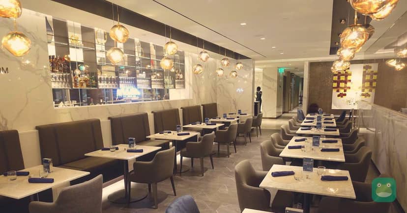 United Polaris Lounge, IAH