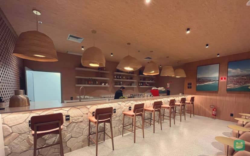 W Premium Lounge Fortaleza (Domestic), FOR Terminal 1 — dining and seating
