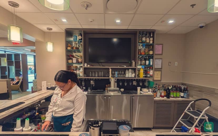 Escape Lounges – The Centurion Studio Partner (Terminal A), SMF Terminal A — bar