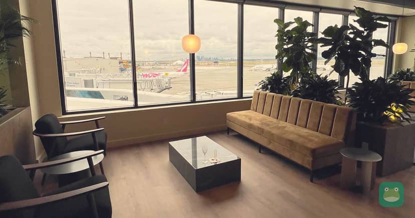 Aspire Amex Lounge, YYC Domestic Terminal — main seating area
