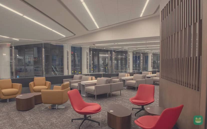 Air Canada Maple Leaf Lounge, LGA Terminal B — seating area