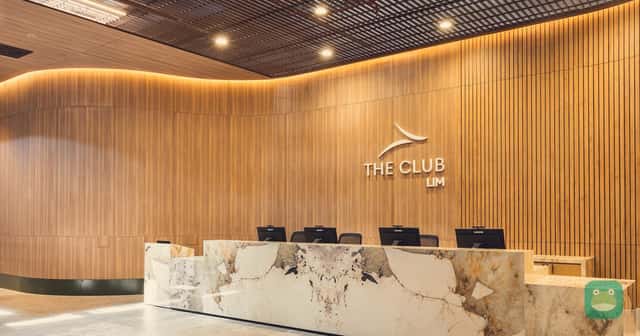 The Club LIM 2, LIM Main Terminal — the lounge interior, with design cues from the Peruvian coast and Andes