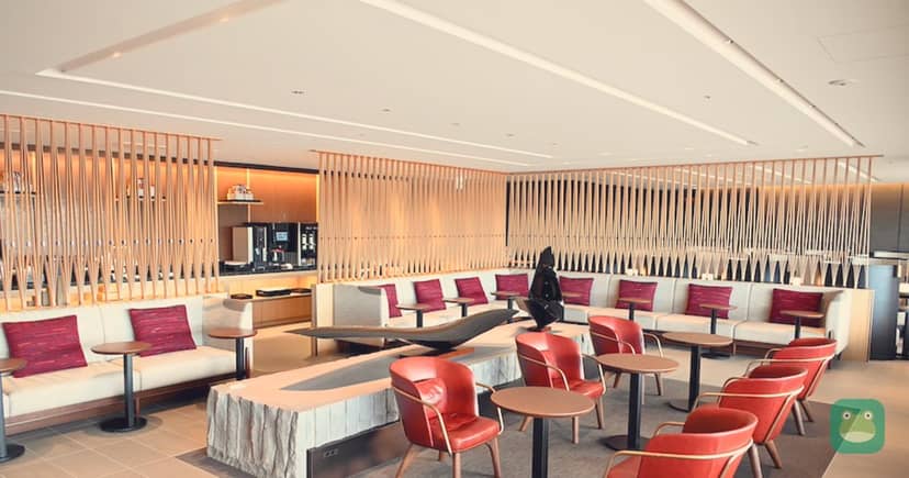 JAL First Class Lounge, HND Terminal 1 North Wing — the renewed lounge interior