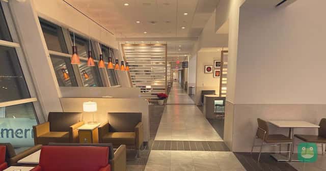 American opens Flagship Dining to business class at DFW and Miami; JFK's Chelsea Lounge stays first-only