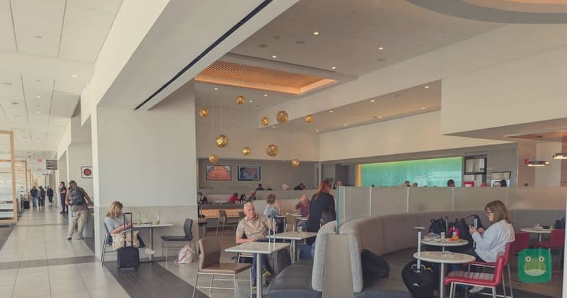 American Airlines Flagship Lounge, DFW Terminal D — buffet seating