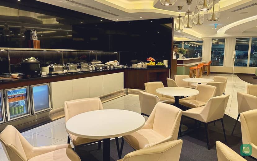 The House, SYD Terminal 1 — dining setting