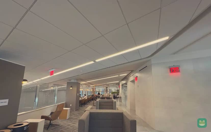 American Airlines Admirals Club, LGA Terminal B — seating