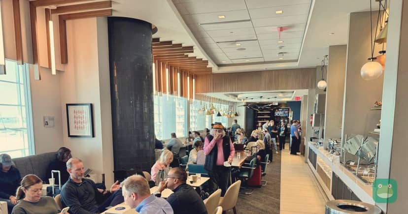 Delta Sky Club, MSY Concourse C — seating area