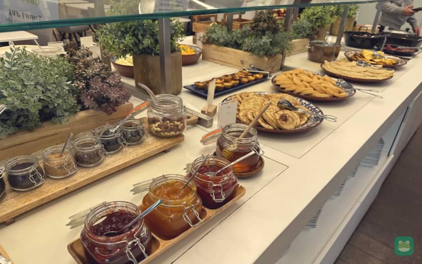 Buffet, TAP Premium Lounge Tejo, Lisbon