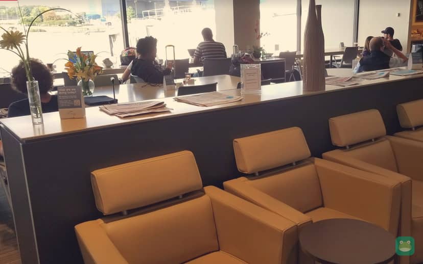 The Club CVG, CVG Concourse A — seating