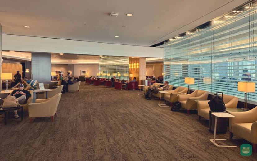 Delta Sky Club (B14), CVG Concourse B — seating area