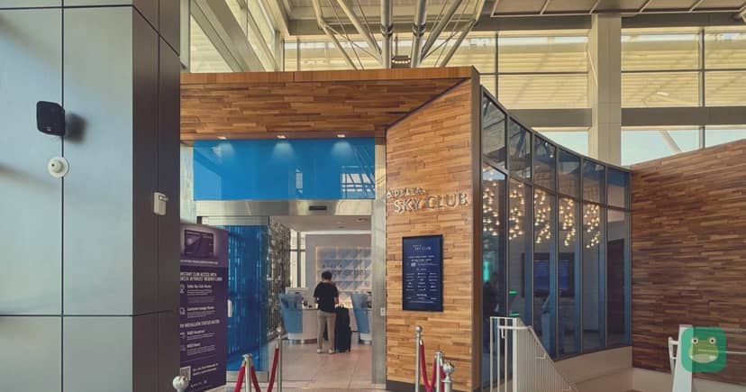 Delta Sky Club, AUS Barbara Jordan Terminal — seating and dining areas