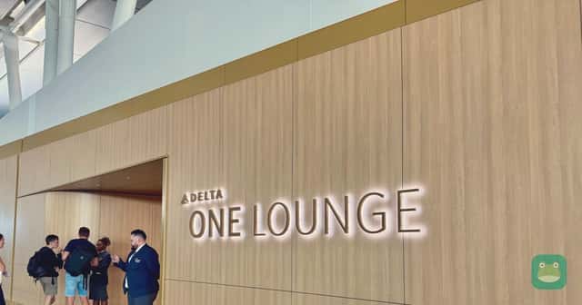 Airlines Can Put Bedrooms in the Sky. Why Is Finding a Lounge Chair Still So Hard?