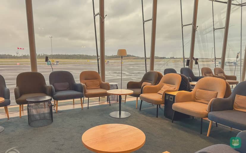 SAS Lounge, GOT Main Terminal — seating by the big windows