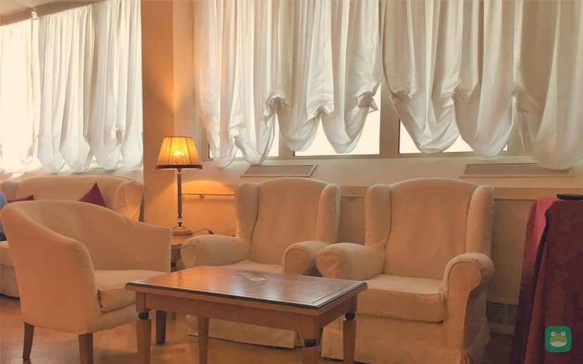Galilei VIP Lounge, PSA Main Terminal — armchairs and tables