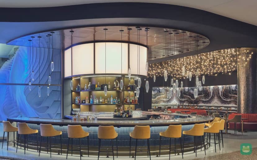 Delta Sky Club (B), SLC Concourse B — bar