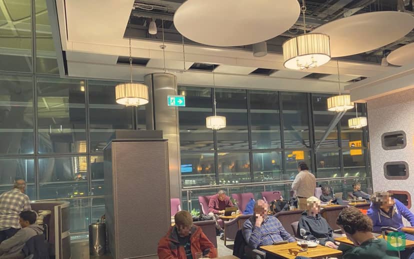 Dining area, Club Aspire Lounge, Heathrow Terminal 5